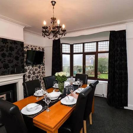 Holiday home Dilston House